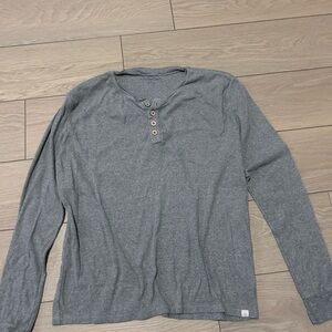 Burt’s Bee Henley Men’s M shirt